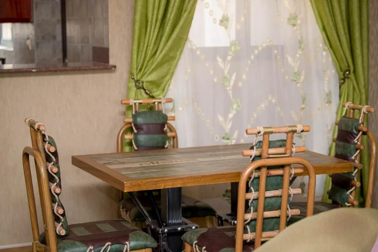 Century Lakeview Apartments - Jinja