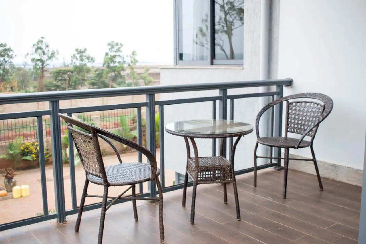 Century Lakeview Apartments - Jinja