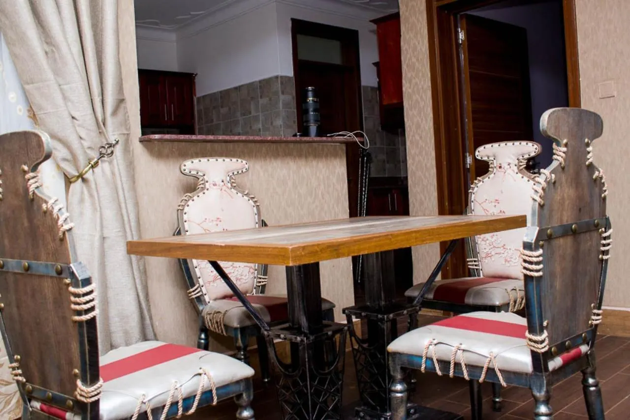 Century Lakeview Apartments - Jinja